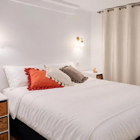 Elegant & Quiet Canal Saint-martin Retreat *